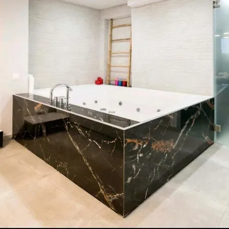 Romantic Jacuzzi Apartment Athens Exterior photo